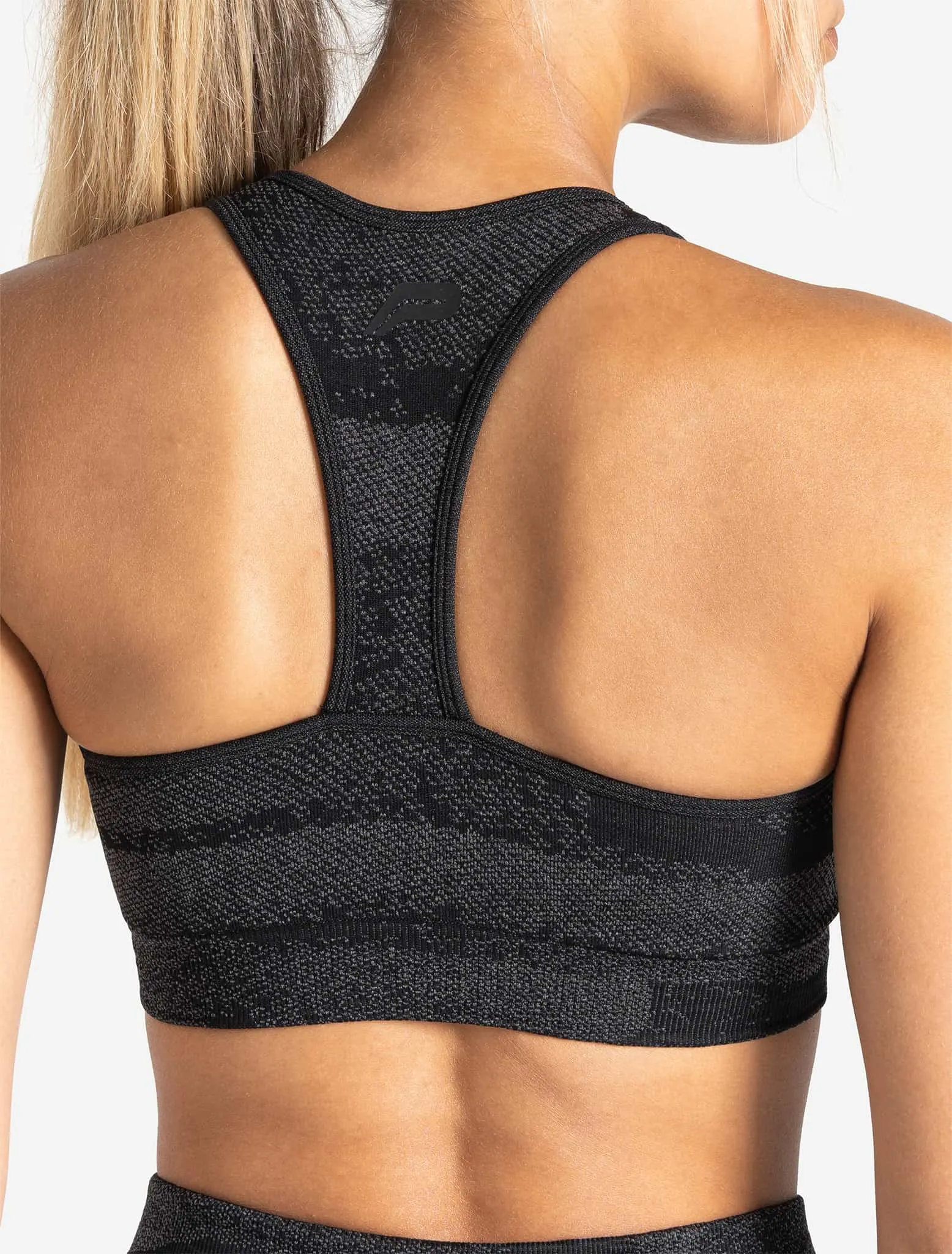 Boost Seamless Sports Bra - Black