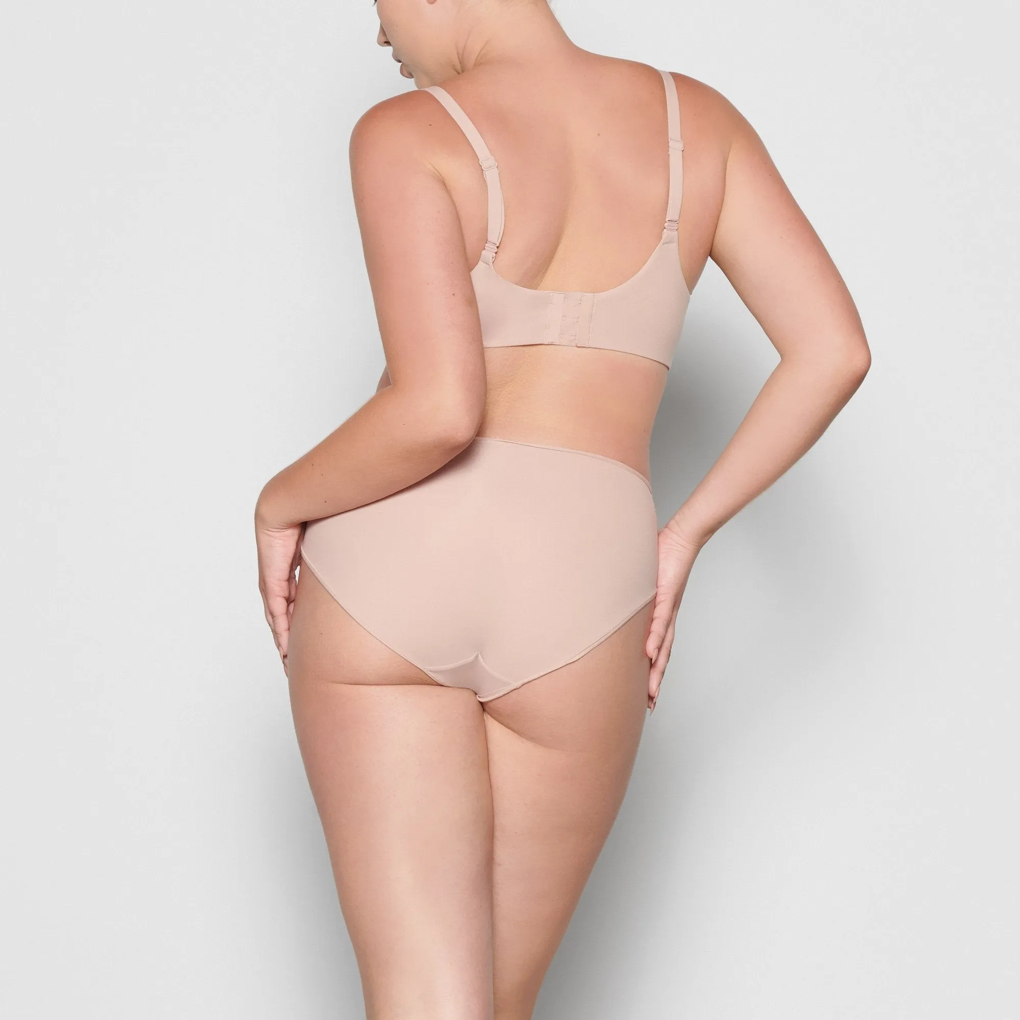 FITS EVERYBODY UNLINED UNDERWIRE BRA | DUSK