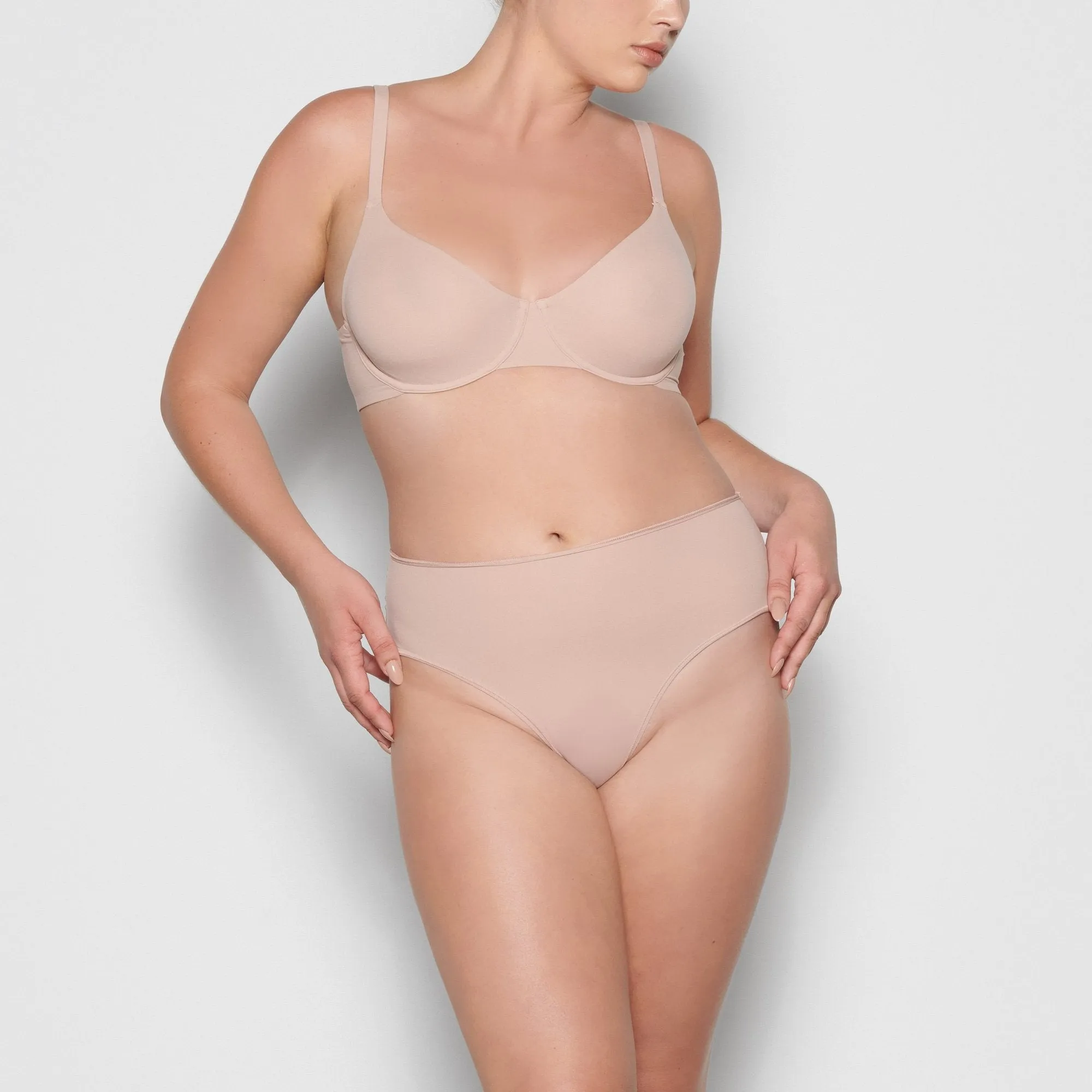 FITS EVERYBODY UNLINED UNDERWIRE BRA | DUSK